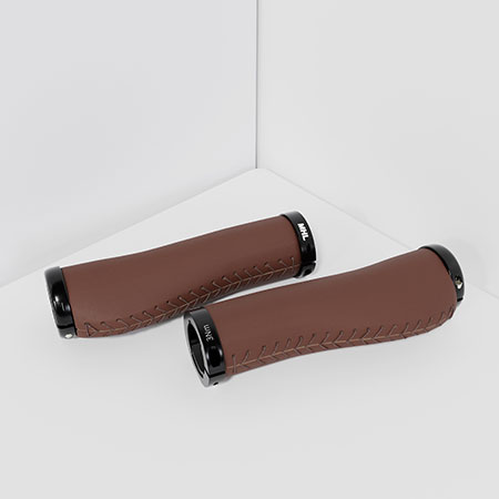 Leather Handlebar Grips - NS-600 (Lock-On)